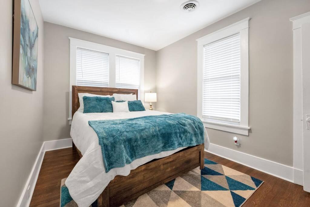 Holiday home Contemporary Near Zoo And Rhodes College Memphis